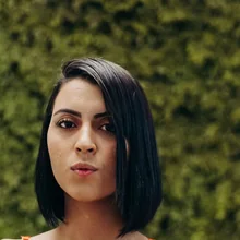 Gabi, nail designer formada no Método A.Seco na Esmalteria Laju